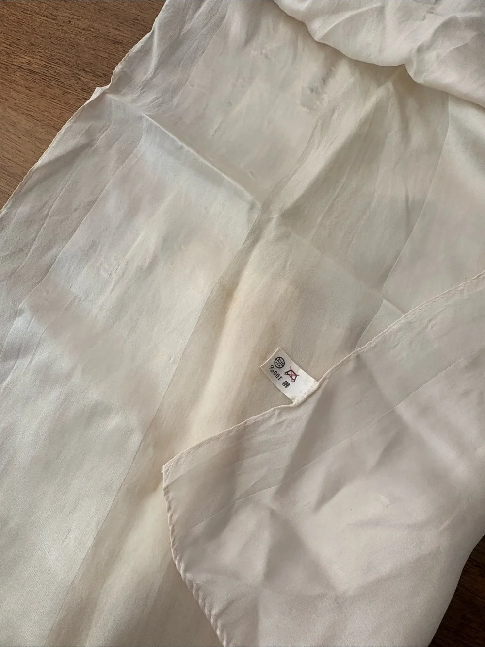 bill blass ivory silk logo scarf 100% silk